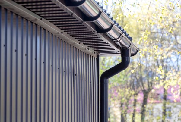 Sheet Metal Siding Repair in Gulfport